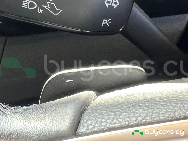 Volkswagen T-Cross White