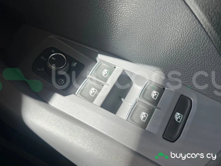 Volkswagen T-Cross White