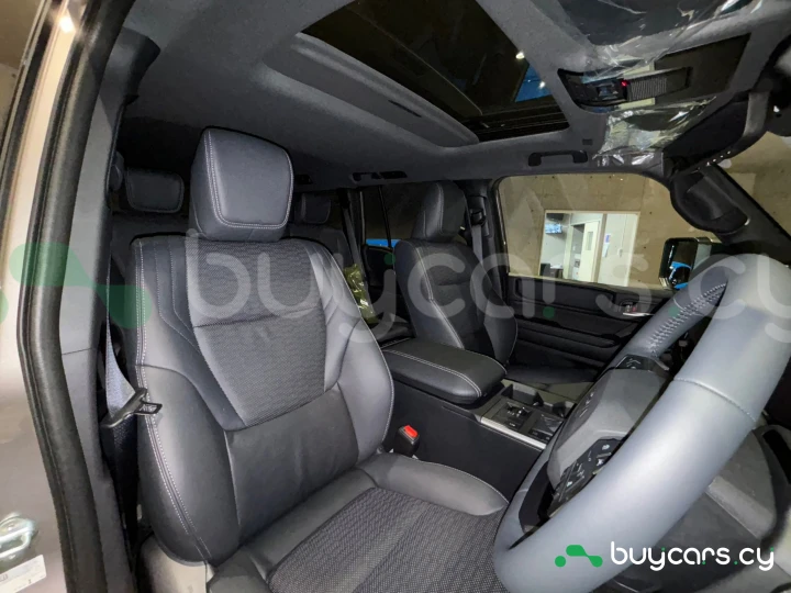 Toyota Land Cruiser 250 Коричневый