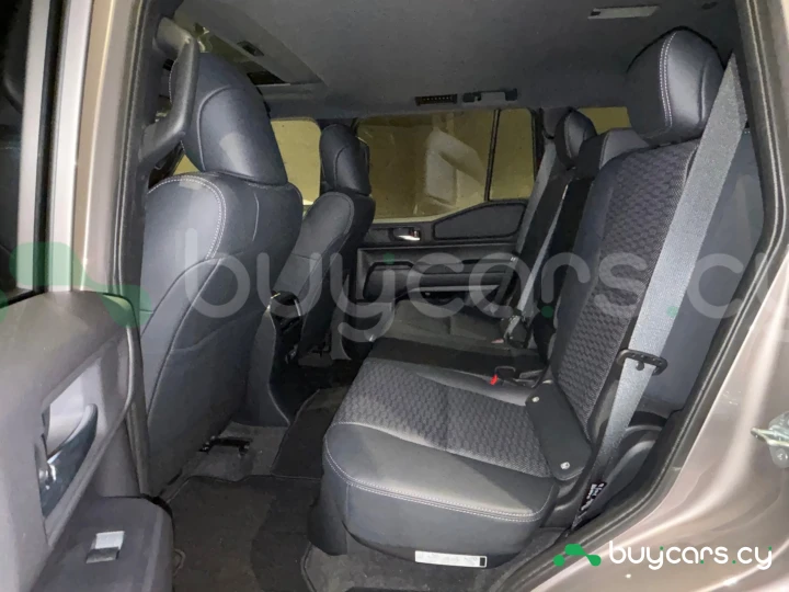 Toyota Land Cruiser 250 Коричневый