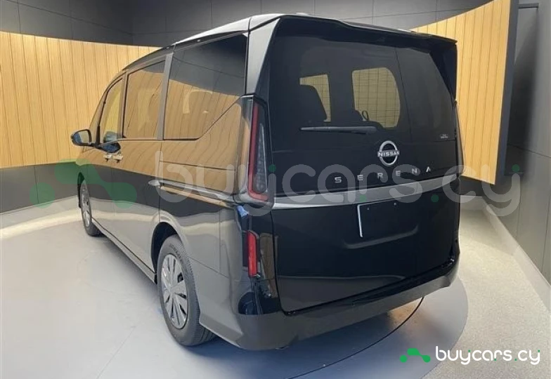 Nissan Serena Black