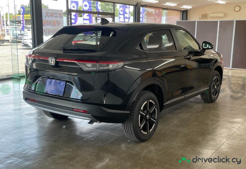 Honda Vezel Черный