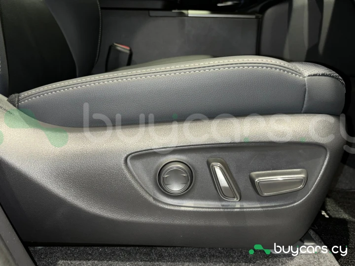 Toyota Land Cruiser 250 Коричневый