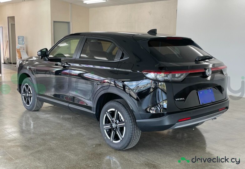 Honda Vezel Черный