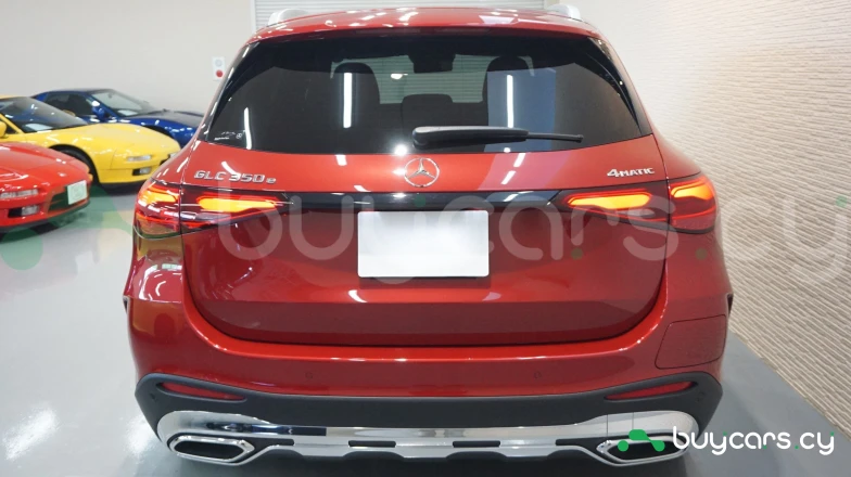 Mercedes GLC-class Orange