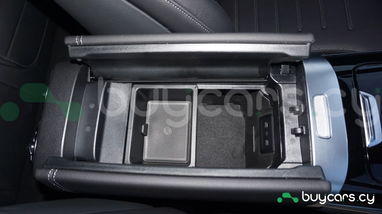 Mercedes GLC-class Orange