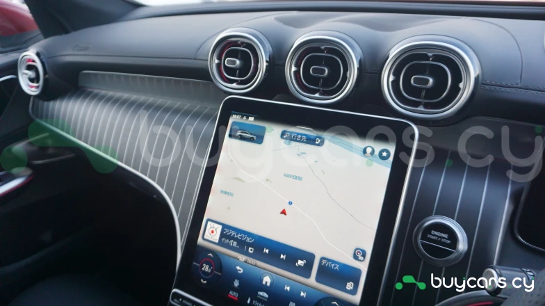 Mercedes GLC-class Orange