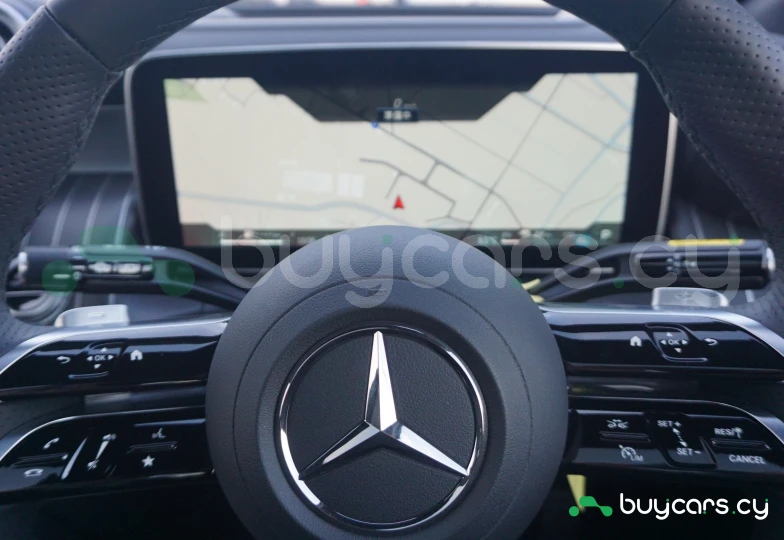 Mercedes GLC-class Orange