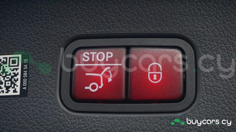 Mercedes GLC-class Orange