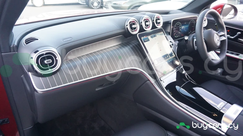 Mercedes GLC-class Orange