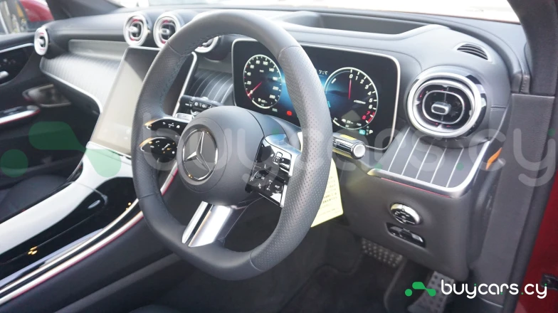 Mercedes GLC-class Orange