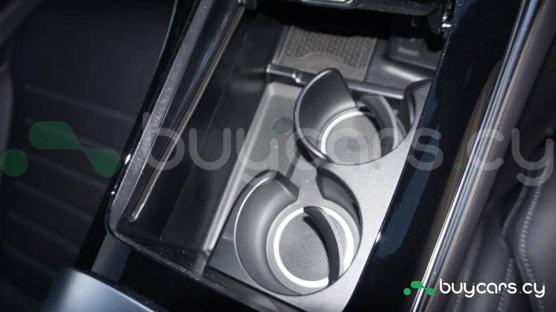 Mercedes GLC-class Orange