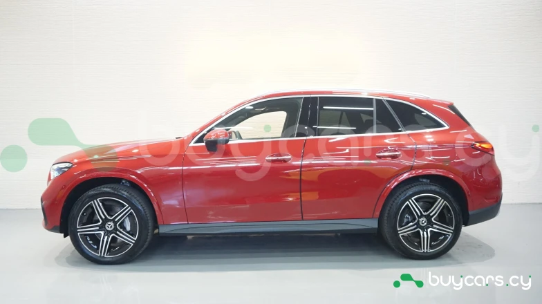 Mercedes GLC-class Orange