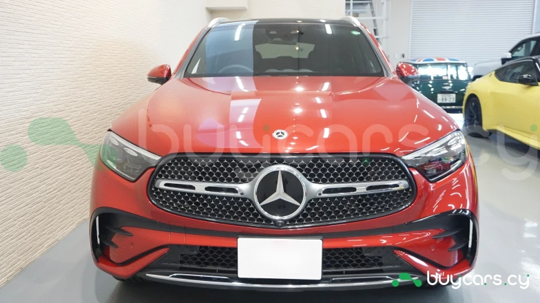 Mercedes GLC-class Orange