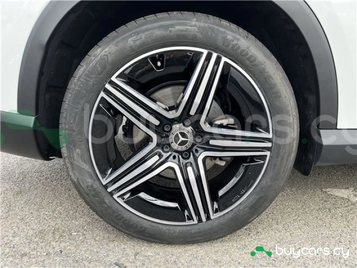 Mercedes GLC-class Белый