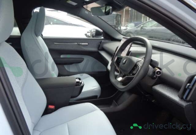 Volvo EX30 Белый