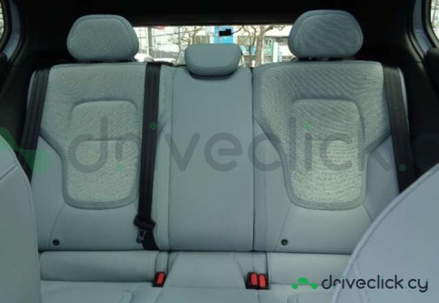 Volvo EX30 Белый