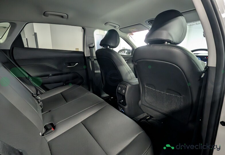 Hyundai Kona Electric White