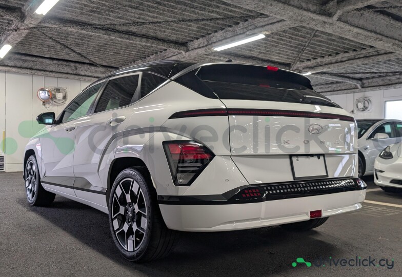 Hyundai Kona Electric White