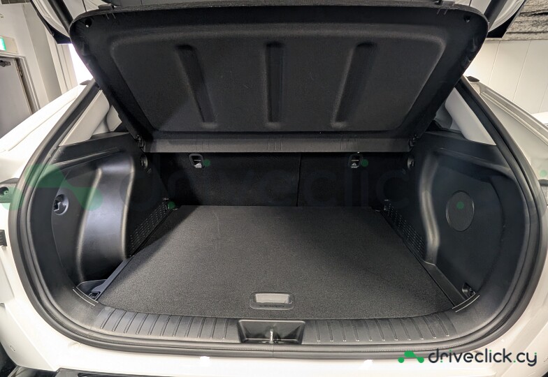 Hyundai Kona Electric White