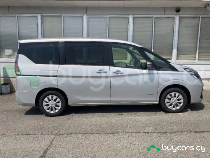 Nissan Serena Grey