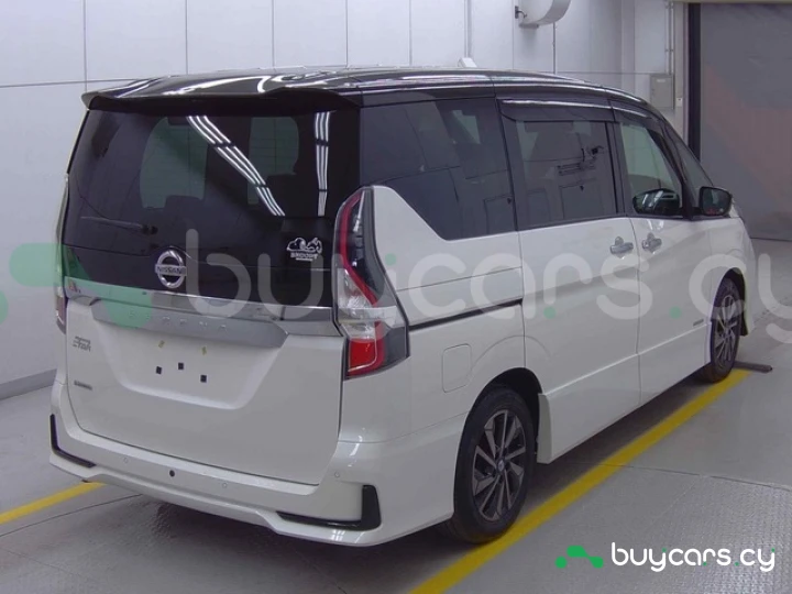 Nissan Serena White