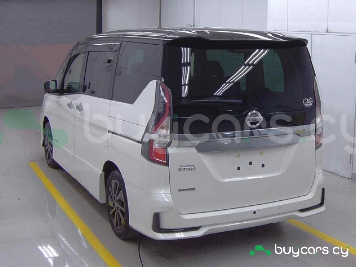 Nissan Serena White