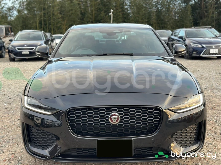 Jaguar XE Black