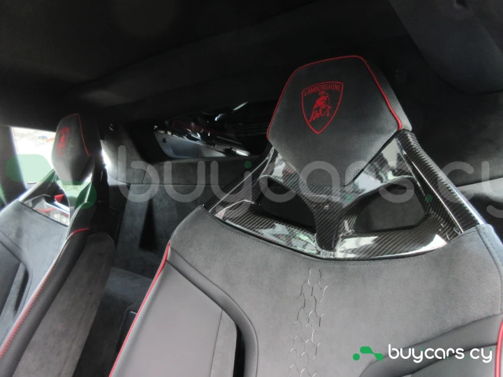 Lamborghini Huracan Grey