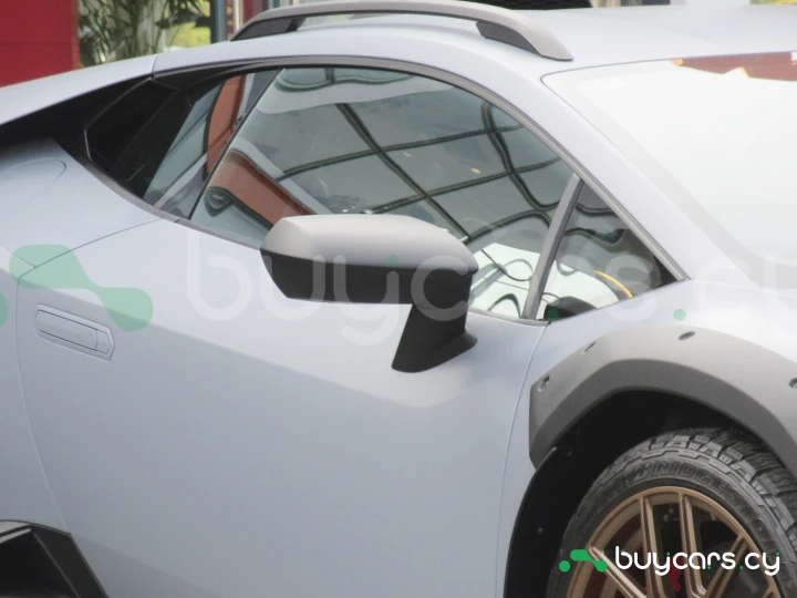 Lamborghini Huracan Grey
