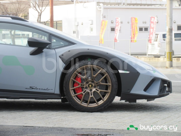 Lamborghini Huracan Grey