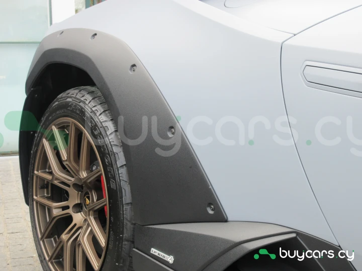 Lamborghini Huracan Grey