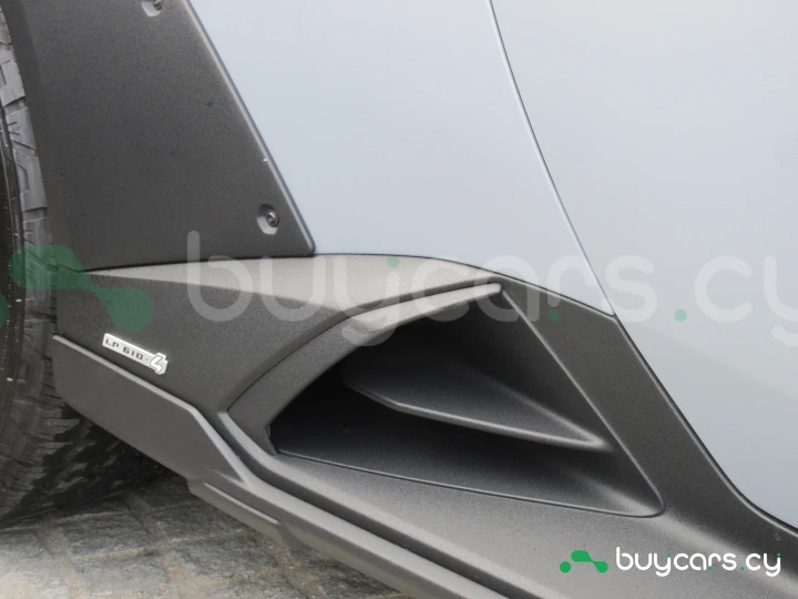 Lamborghini Huracan Grey