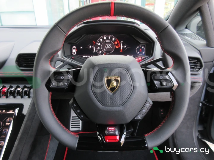 Lamborghini Huracan Grey