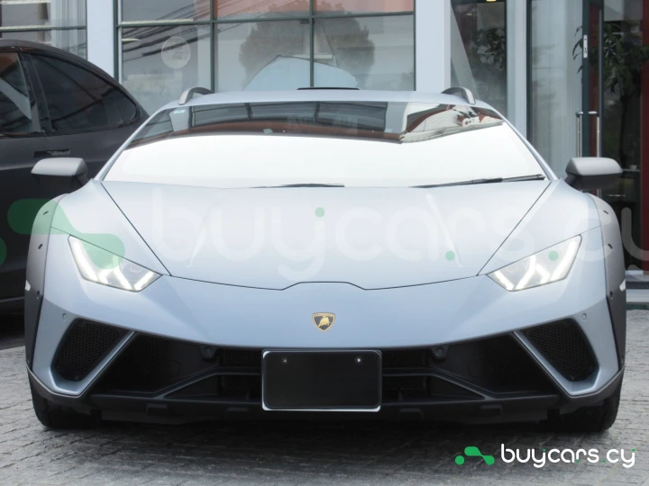 Lamborghini Huracan Grey