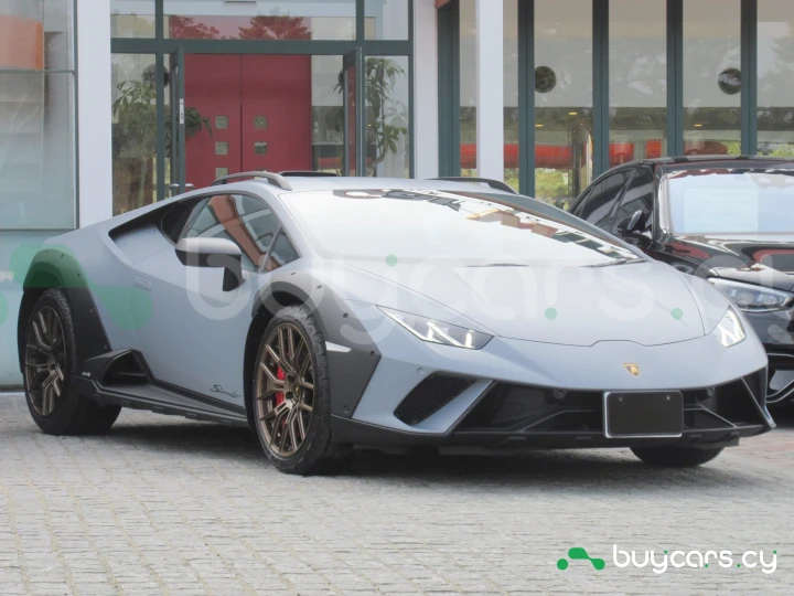 Lamborghini Huracan Grey