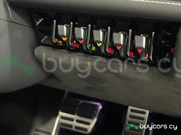 Lamborghini Huracan Grey