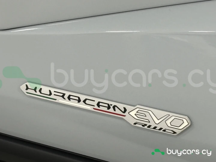 Lamborghini Huracan Grey