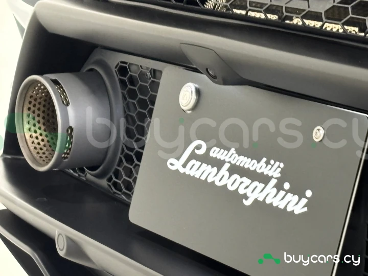 Lamborghini Huracan Grey