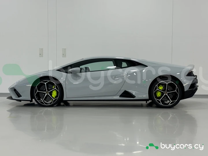 Lamborghini Huracan Grey