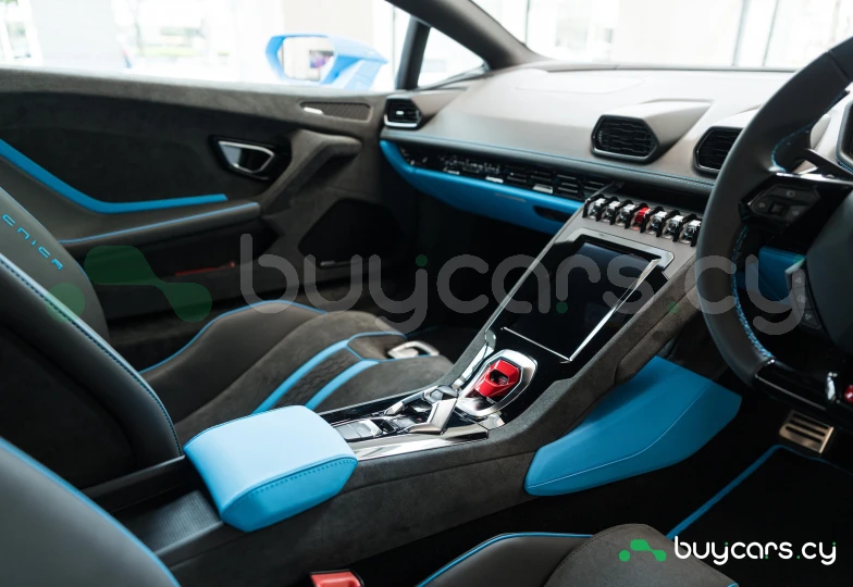 Lamborghini Huracan Turquoise