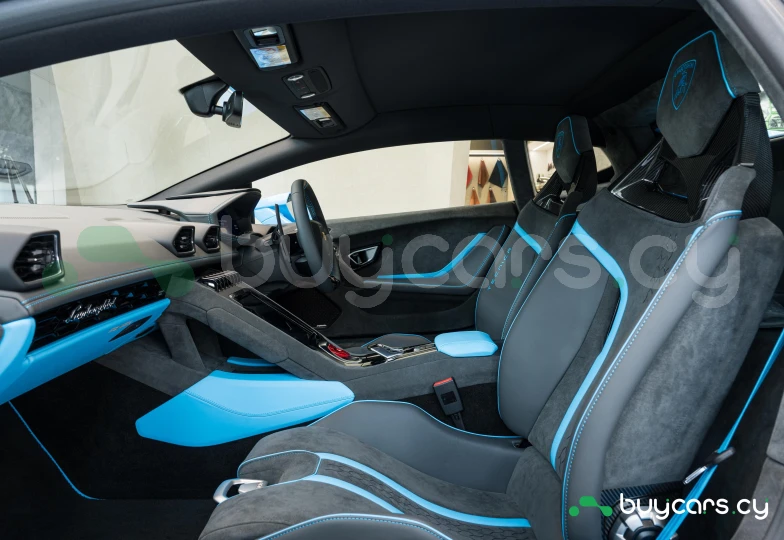 Lamborghini Huracan Turquoise
