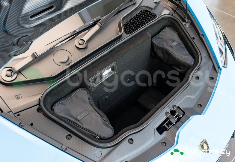 Lamborghini Huracan Turquoise