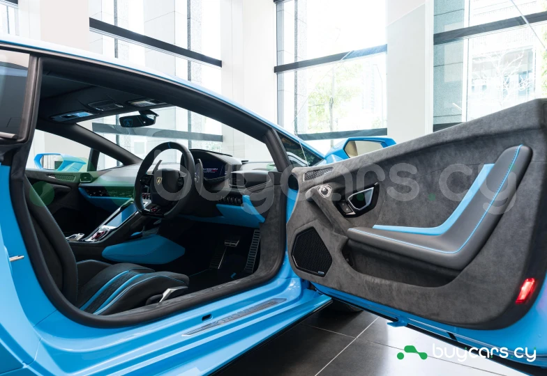 Lamborghini Huracan Turquoise