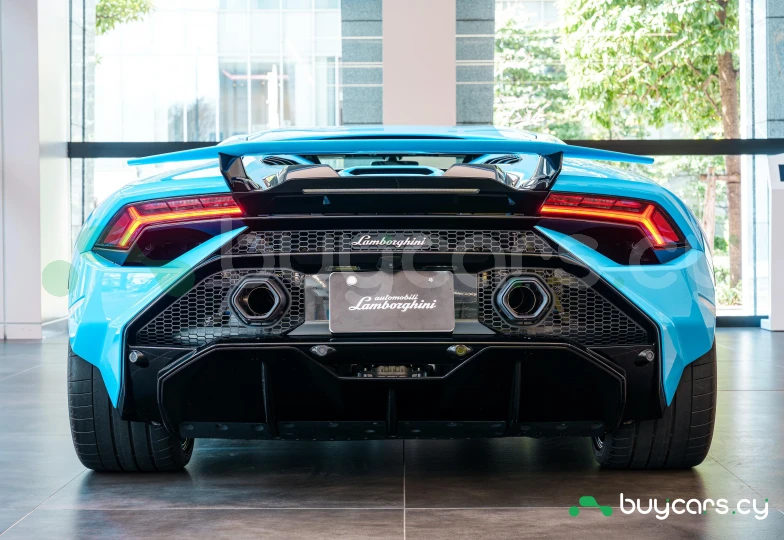 Lamborghini Huracan Turquoise