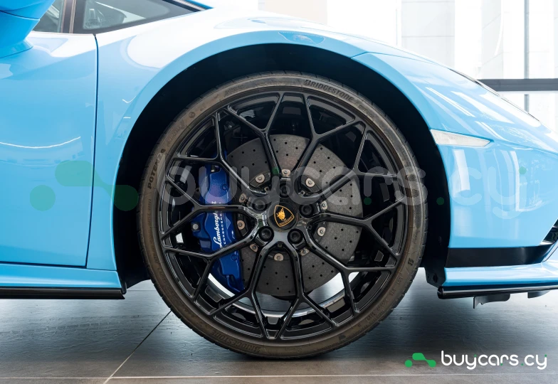 Lamborghini Huracan Turquoise
