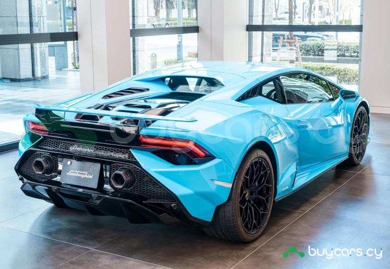Lamborghini Huracan Turquoise