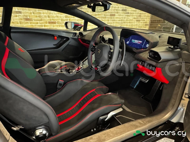 Lamborghini Huracan Grey