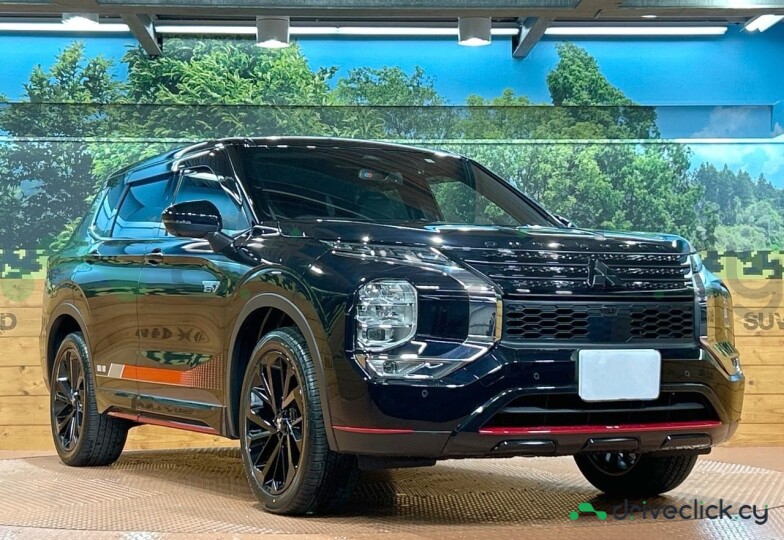 Mitsubishi Outlander Черный