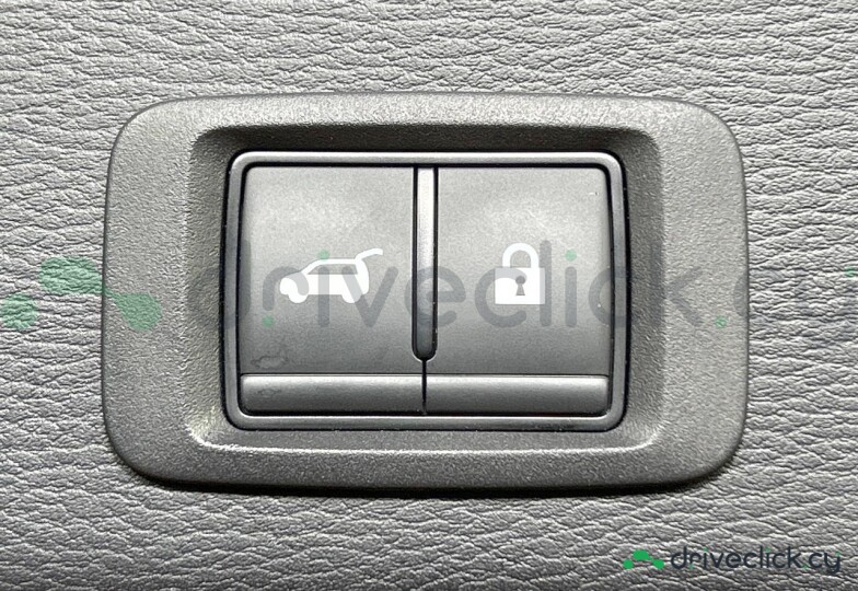 Mitsubishi Outlander Черный